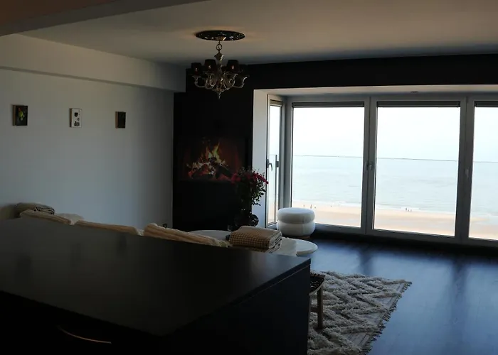 아파트 Frontal Sea View